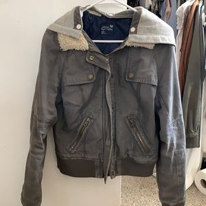 American Eagle quilted jacket